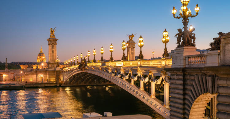 Pont Alexandre III à Paris 