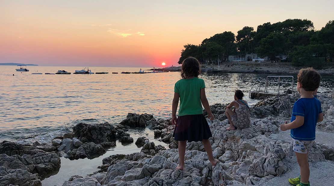 Camping auf Inseln Kroatien Kinder Meer