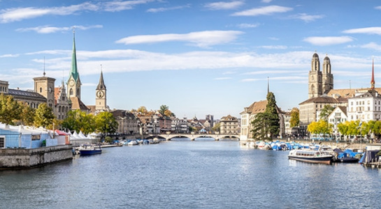 River and City view of Zürich