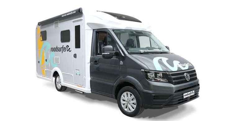 roadsurfer cozy cottage campervan from the side view