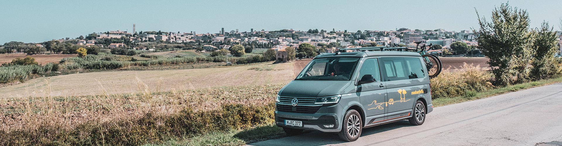 roadsurfer vw camper in italy