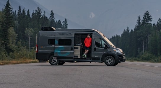 Class B RV centered clearly with corrected higher crop for RV classes